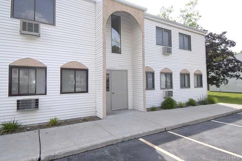 51 Scarborough Ln unit D, Wappingers Falls, NY 12590 - photo 1