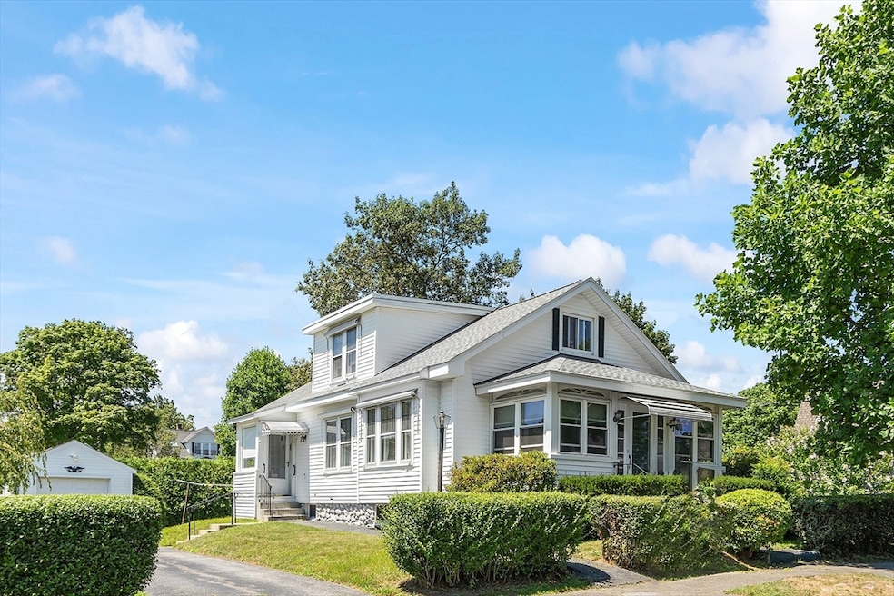 37 Rowena St, Worcester, MA 01606 - photo 1