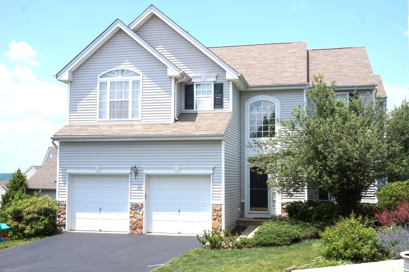 143 Winding Hill Dr, Hackettstown, NJ 07840 - photo 1