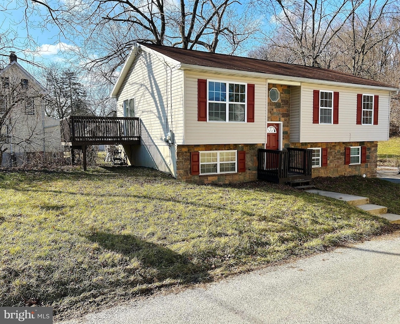 104 E Main St, Dallastown, PA 17313 - photo 1