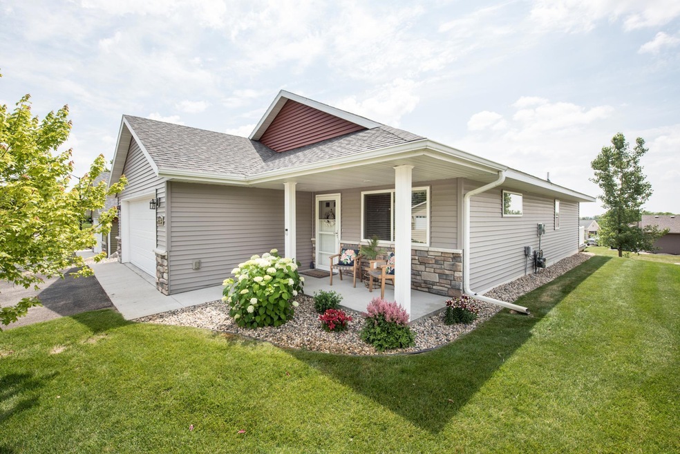 2218 Ridgedale Dr SE, Alexandria, MN 56308 - photo 1