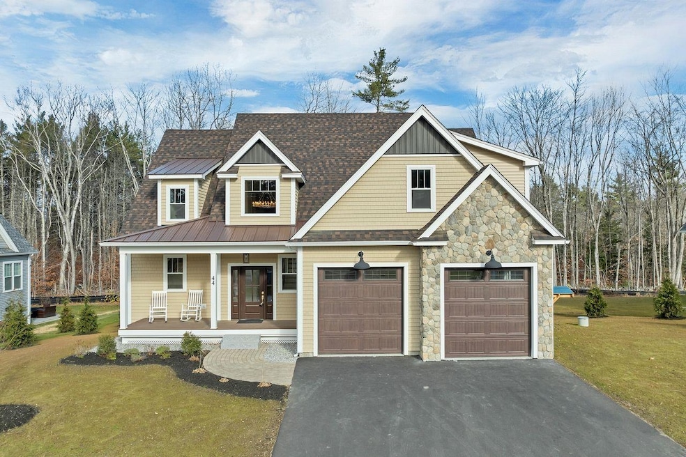44 Lady Walsingham Way, Laconia, NH 03246 - photo 1