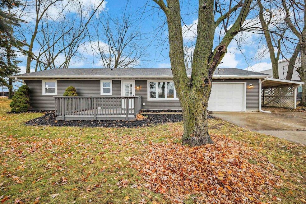 1542 U S 51, Stoughton, WI 53589 - photo 1