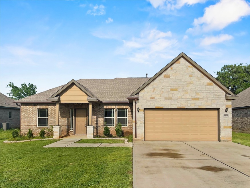 1321 Gifford Rd, Angleton, TX 77515 For Sale