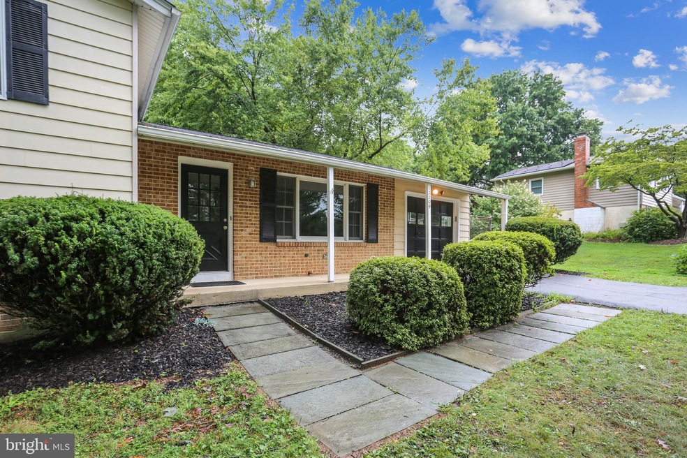 12209 Piedmont Rd, Clarksburg, MD 20871 - photo 1