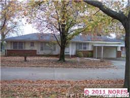 3 Bedroom with dining/den, utility inside.  2 car