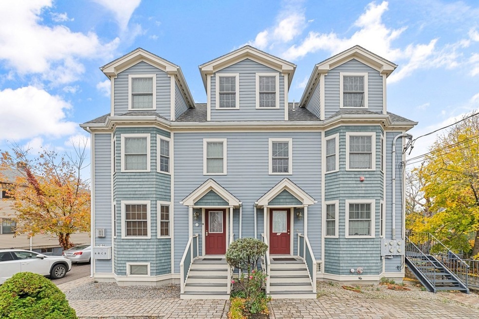 92 E Squantum St unit C, Quincy, MA 02171 - photo 1