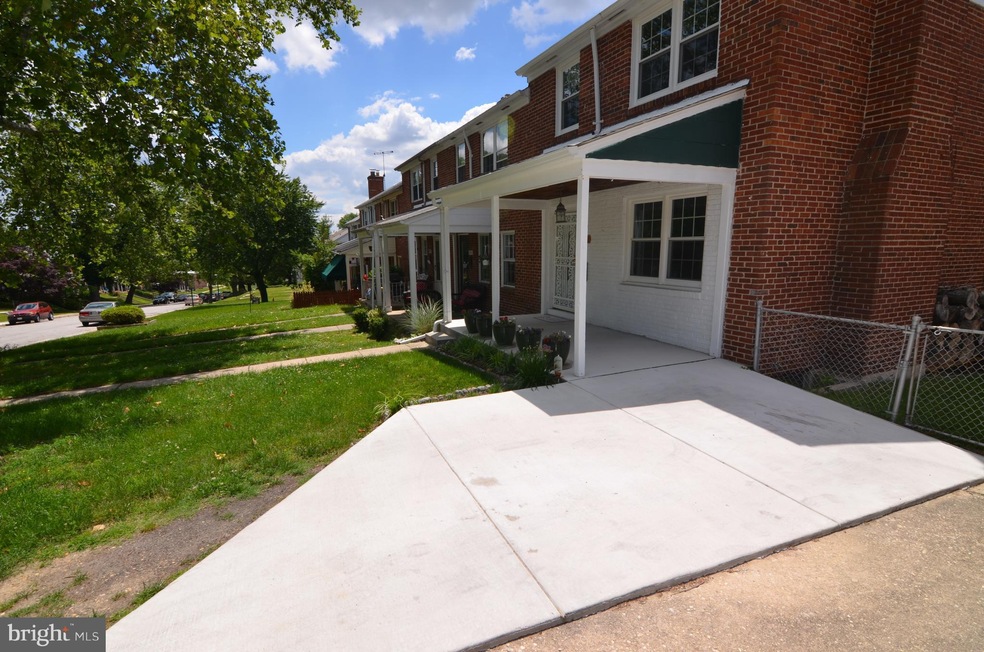 1401 Meridene Dr, Baltimore, MD 21239 - photo 1