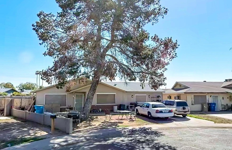 2327 N 54th Ln, Phoenix, AZ 85035 - photo 1