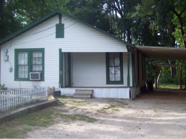 1910 Virginia Ave, Nacogdoches, TX 75964 - photo 1