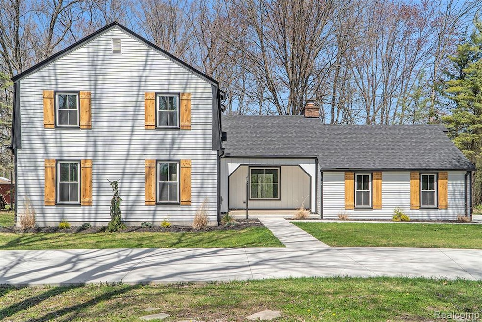 26914 Pebblestone St, Southfield, MI 48034 - photo 1