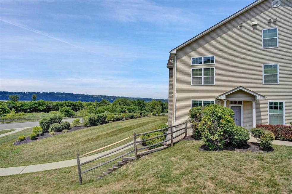 2916 Huron Ct, Wappingers Falls, NY 12590 - photo 1