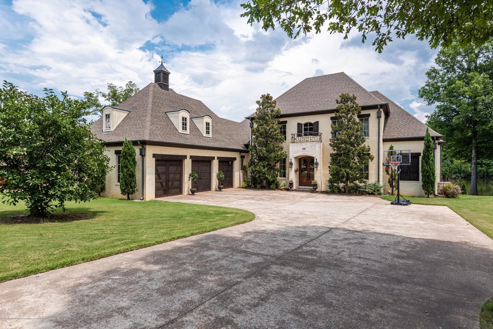 4666 Eiffel Ln