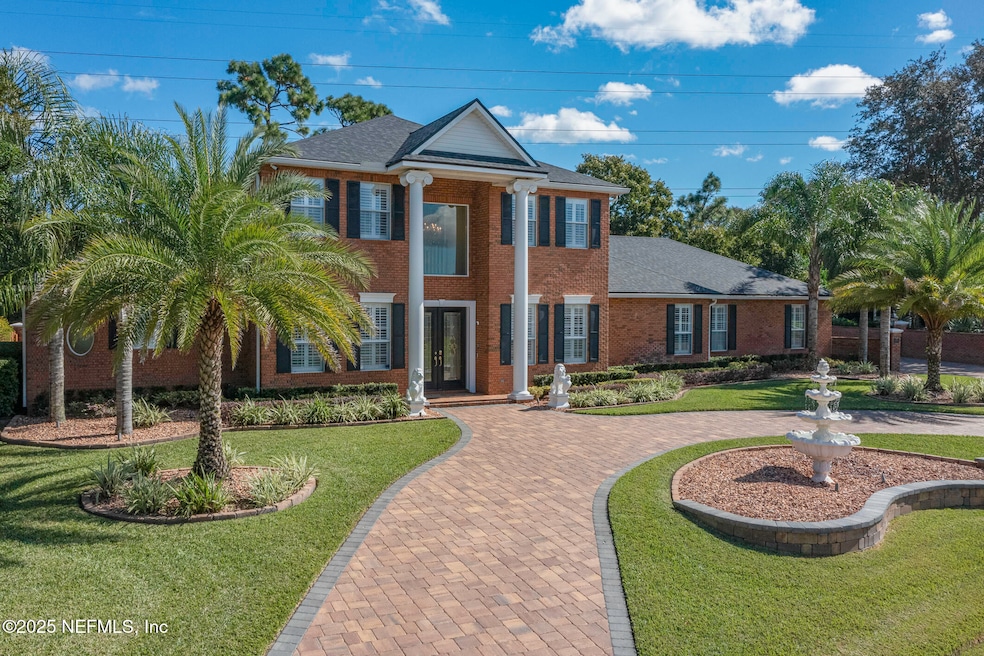 8135 Wekiva Way Front View