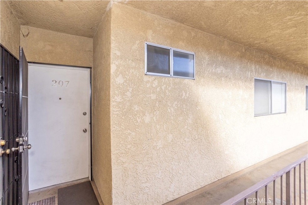 6255 Woodman Ave, Los Angeles, CA 91401 - photo 1