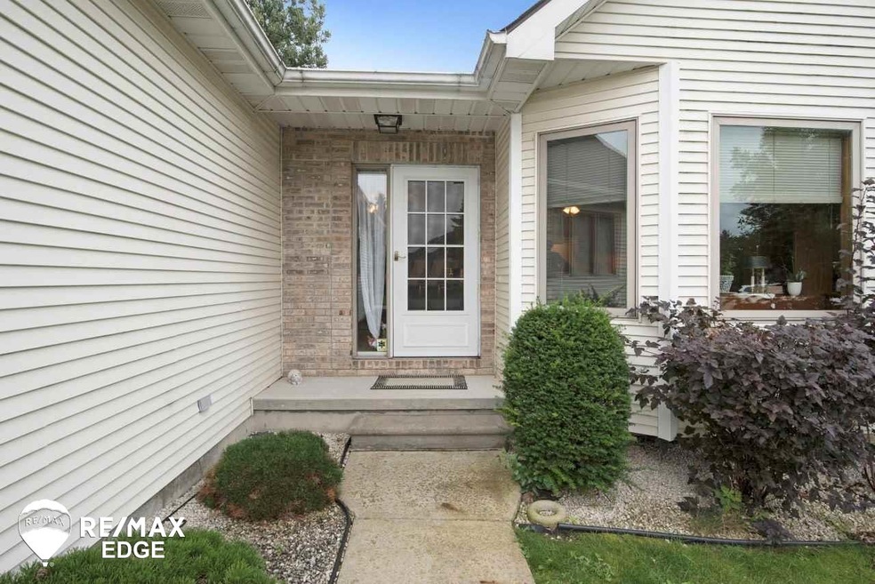 9396 Rayna Dr unit 150, Davison, MI 48423 - photo 1