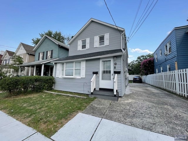 11 Thomas St, Bloomfield, NJ 07003 - photo 1