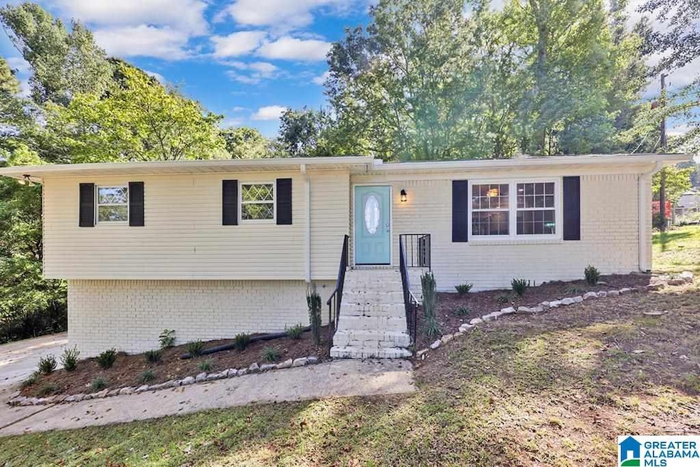 400 22nd Ave NE, Center Point, AL 35215 - photo 1