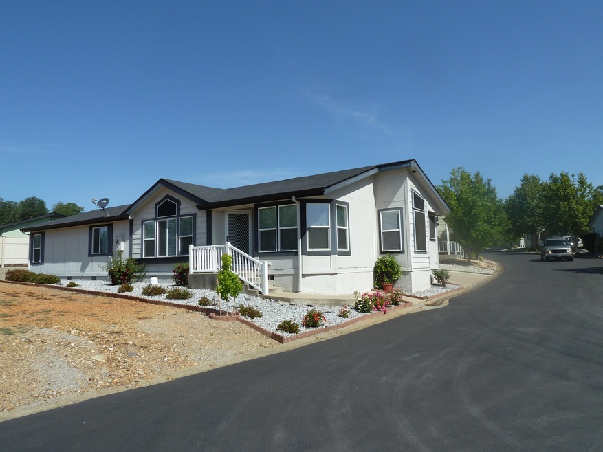 4687 Maple Trail