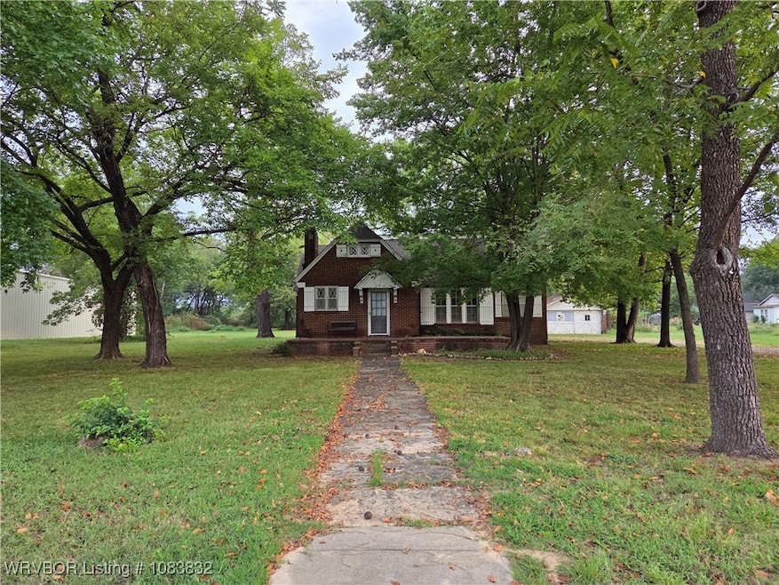 118 E Main St, Charleston, AR 72933 - photo 1