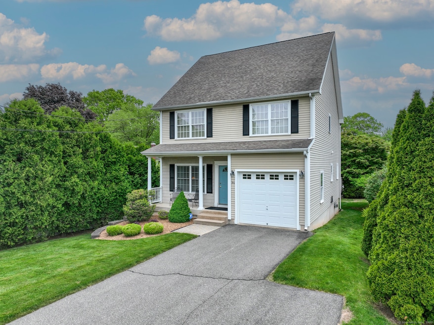 94 E Ridge Rd, Middletown, CT 06457 - photo 1