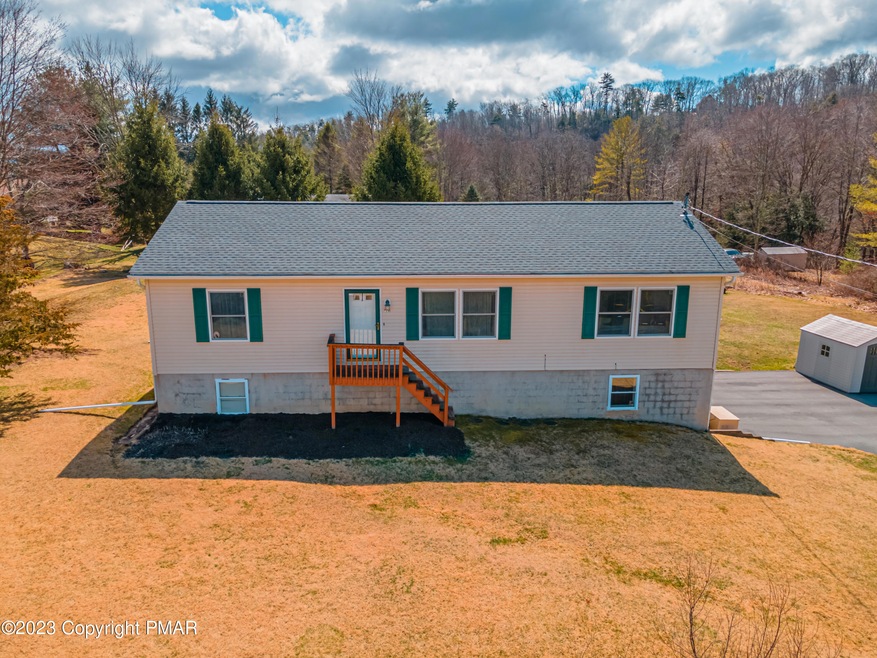 547 Berties Rd, Stroudsburg, PA 18360 - photo 1