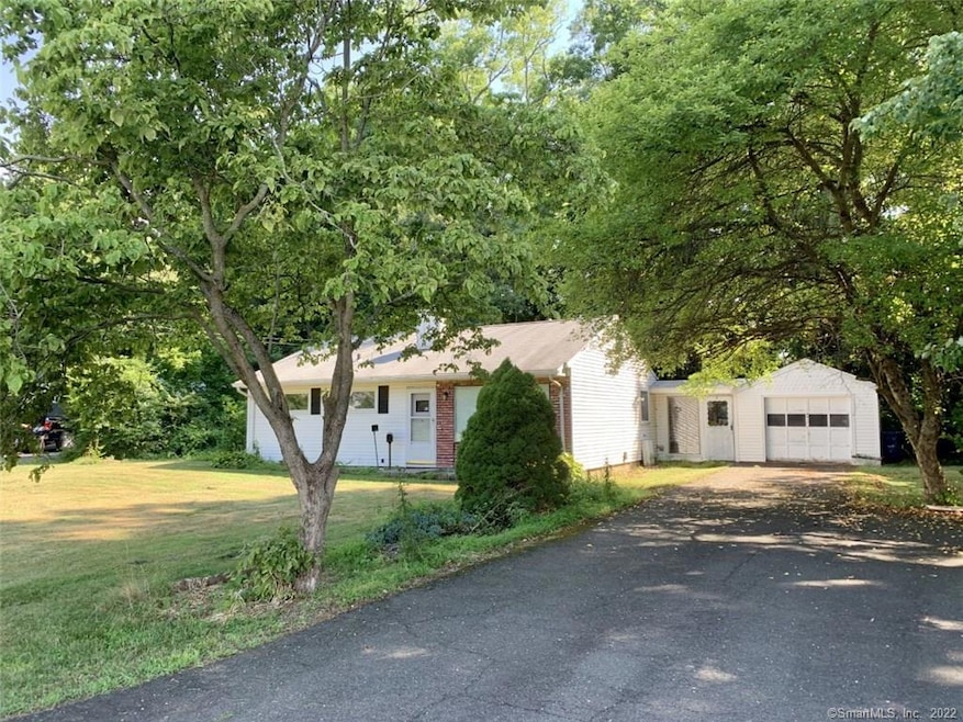 6 Mallard Rd, Norwalk, CT 06850 - photo 1