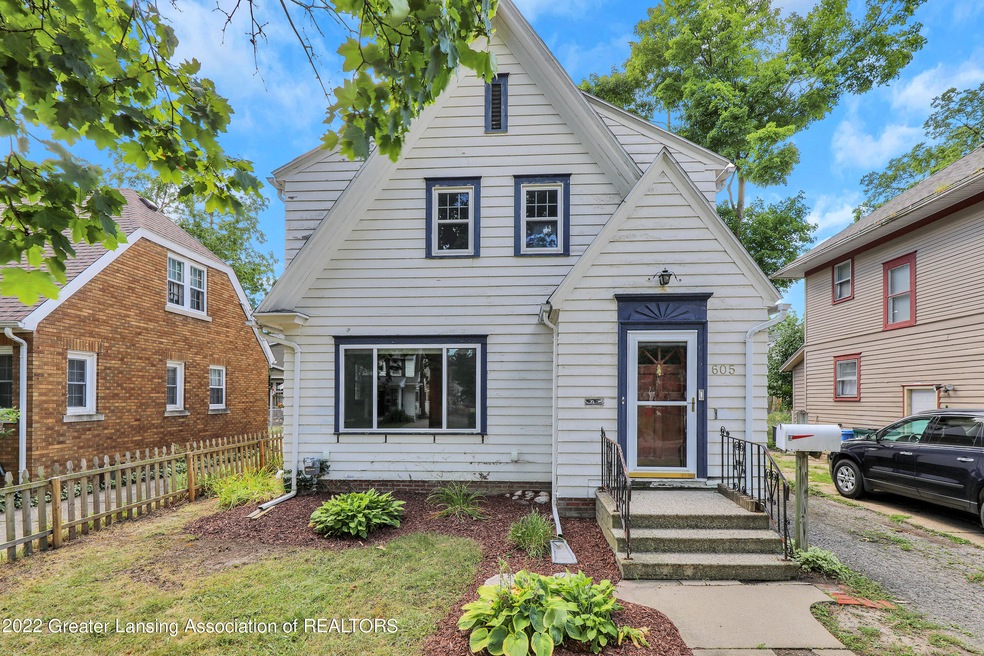 605 N Jenison Ave, Lansing, MI 48915 - photo 1