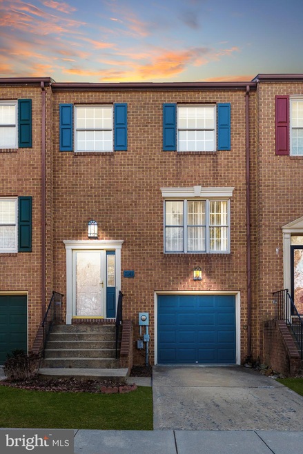 7141 Bradshaw Ct E, Frederick, MD 21703 - photo 1