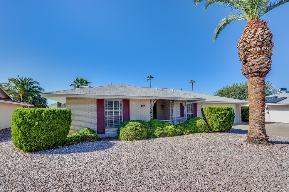 10221 W Mission Ln, Sun City, AZ 85351 - photo 1