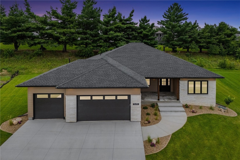 3659 Mclain Way, Hiawatha, IA 52233 - photo 1