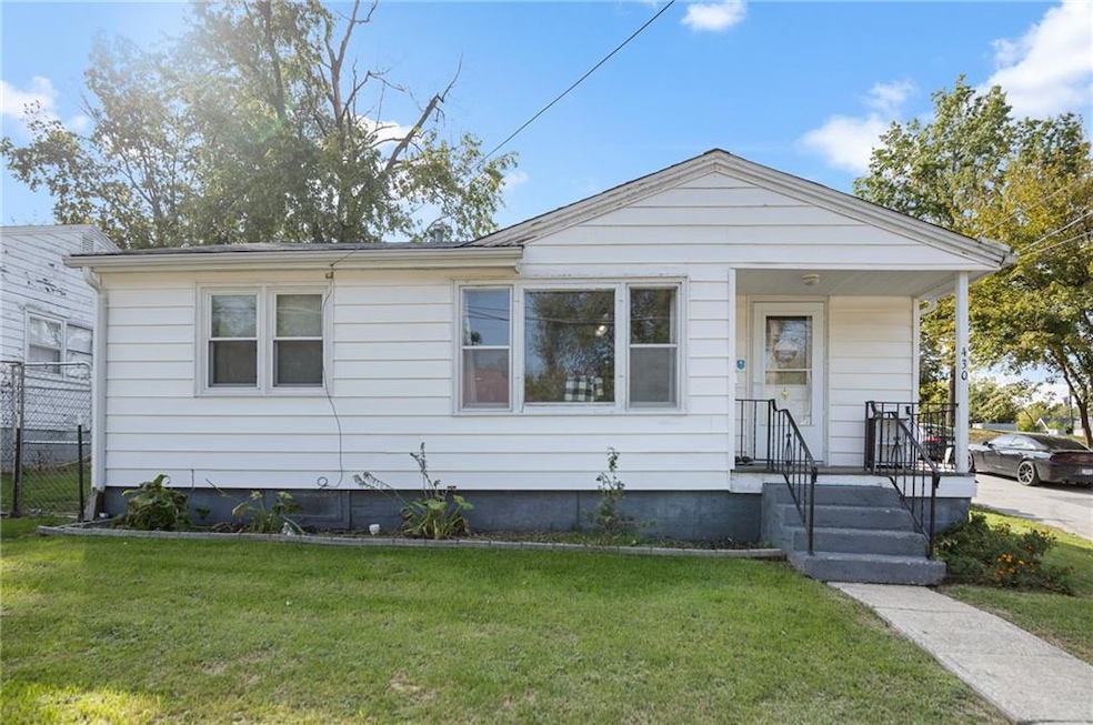 430 W 13th St, Trenton, MO 64683 - photo 1