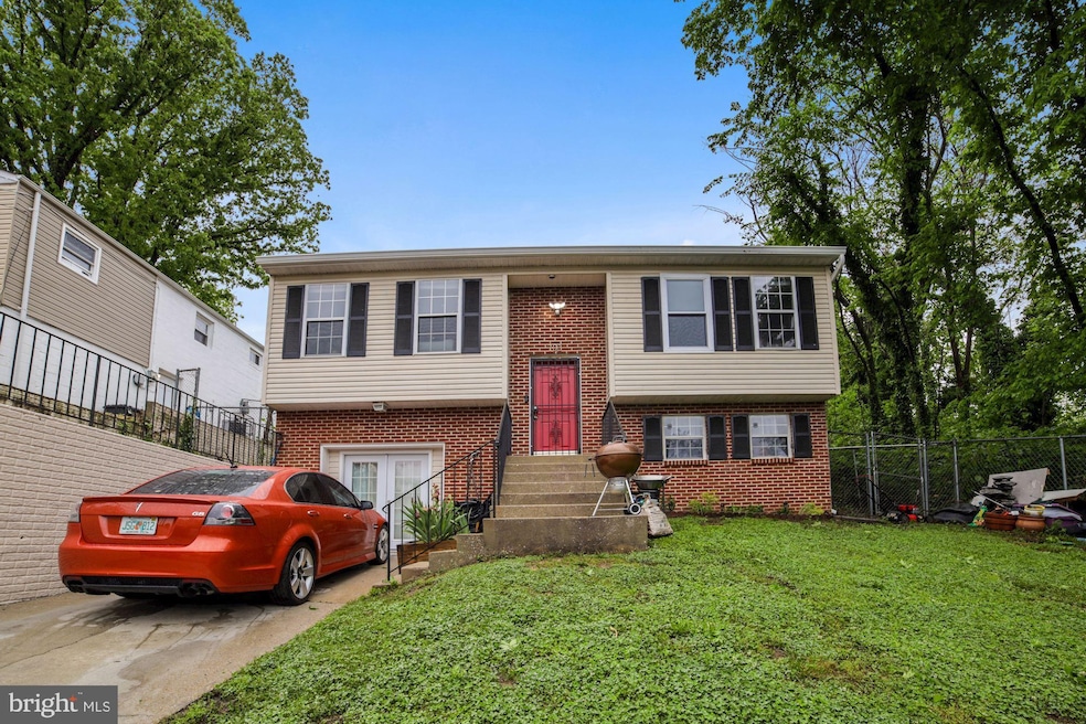 703 Glacier Ave, Capitol Heights, MD 20743 - photo 1