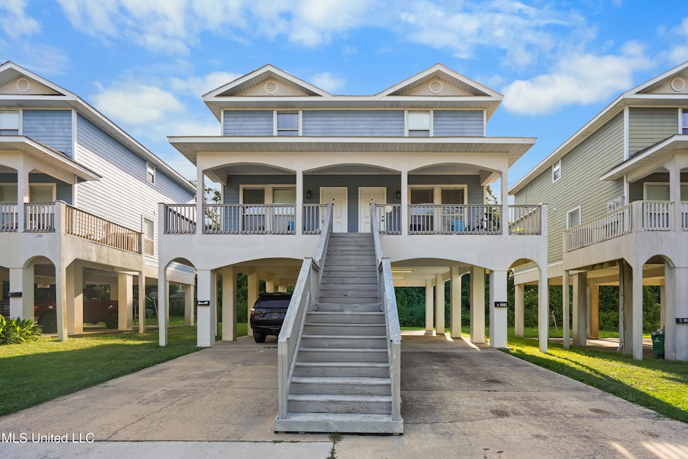 259 Benachi Ave unit B, Biloxi, MS 39530 - photo 1