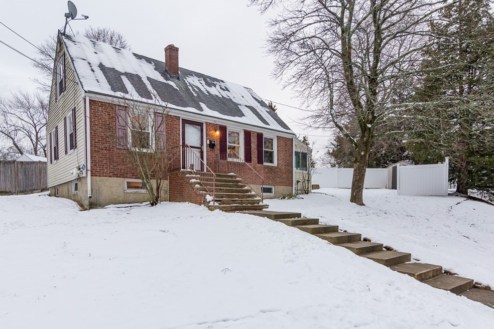 23 Sunrise Dr, North Weymouth, MA 02191 - photo 1