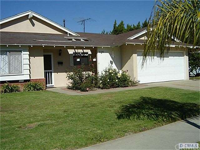 Great location on an inside tract corner lot.