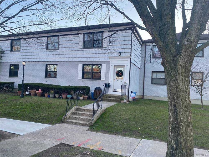 6902 136th St unit B, Flushing, NY 11367 - photo 1