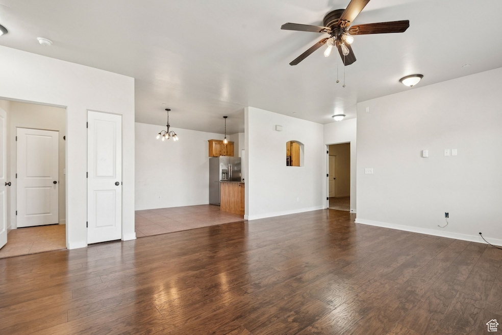 8215 N Clear Rock Rd unit 11, Eagle Mountain, UT 84005 - photo 1