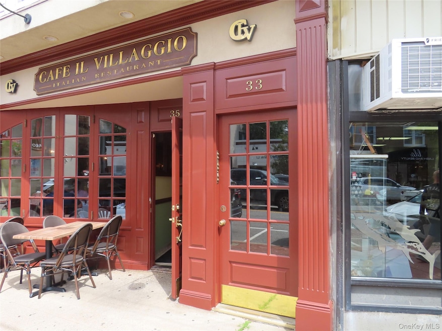 33 Deer Park Ave unit 27 C, Babylon, NY 11702 - photo 1