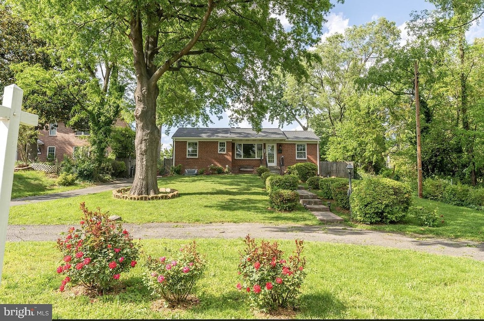 3112 Groveton St, Alexandria, VA 22306 - photo 1