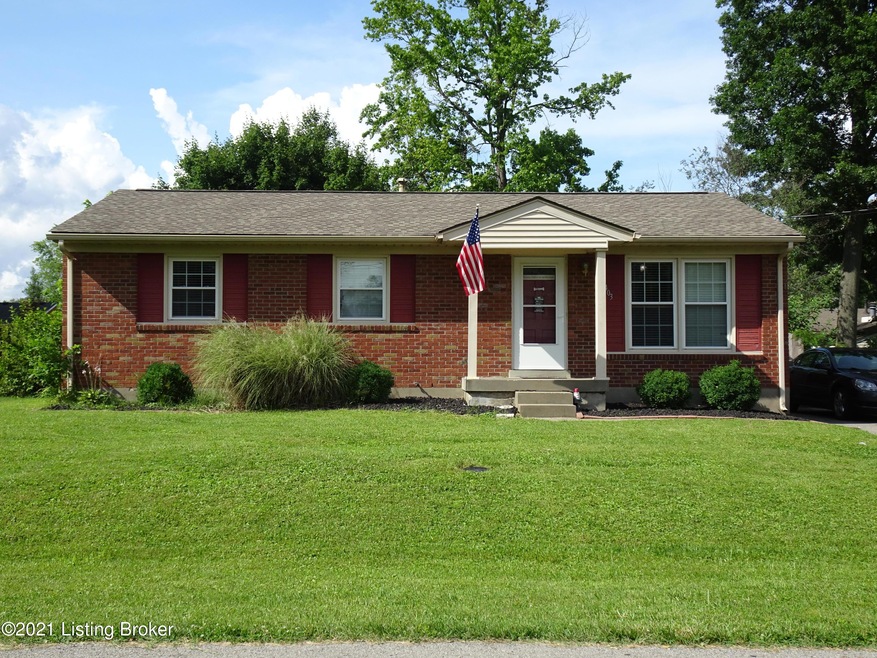 9403 Doewood Ln, Louisville, KY 40291 - photo 1