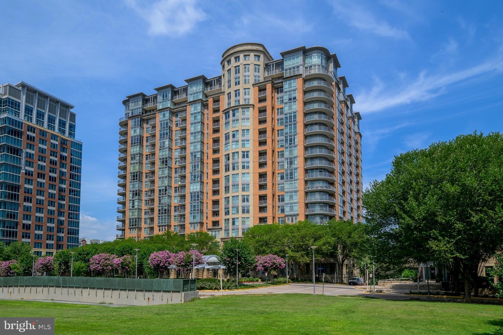One Park Crest unit 1009, McLean, VA 22102 - photo 1
