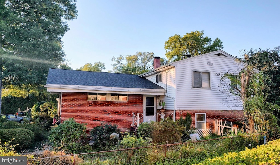 603 Perth Place, Silver Spring, MD 20901 - photo 1