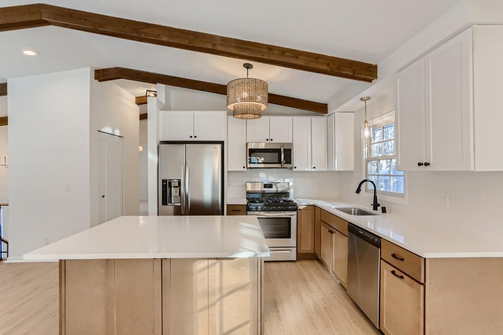 18665 Rutledge Rd, Wayzata, MN 55391 - photo 1