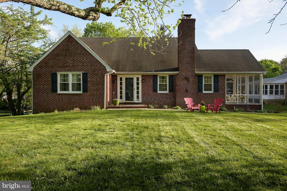 2031 Edmondson Ave, Catonsville, MD 21228 - photo 1