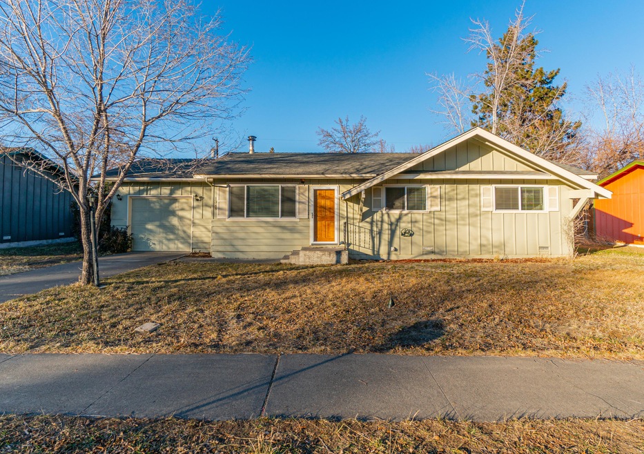 1348 NE Watson Dr, Bend, OR 97701 - photo 1