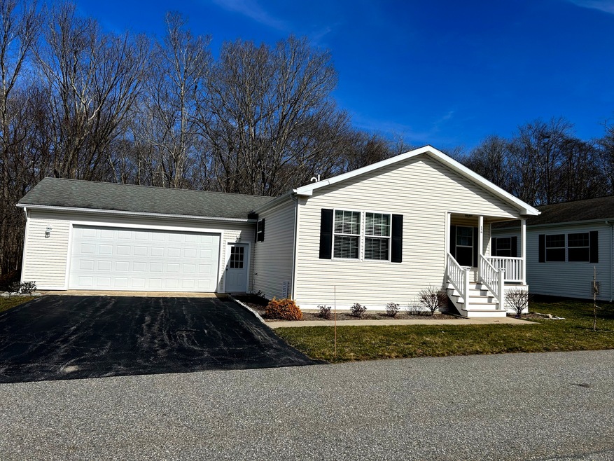 14 Cliff Rd, Ledyard, CT 06339 - photo 1