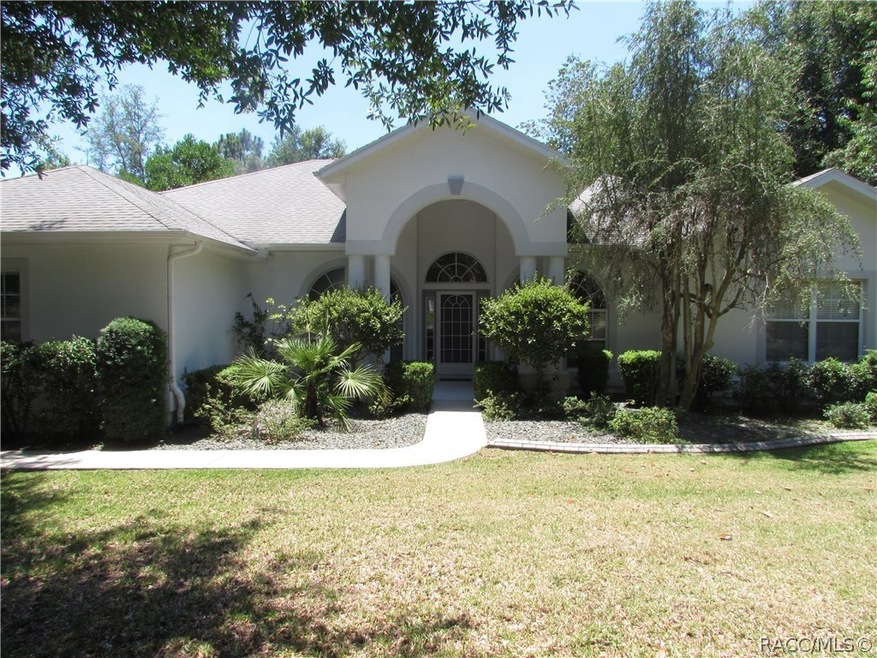 Front view of 1886 E St. James Loop