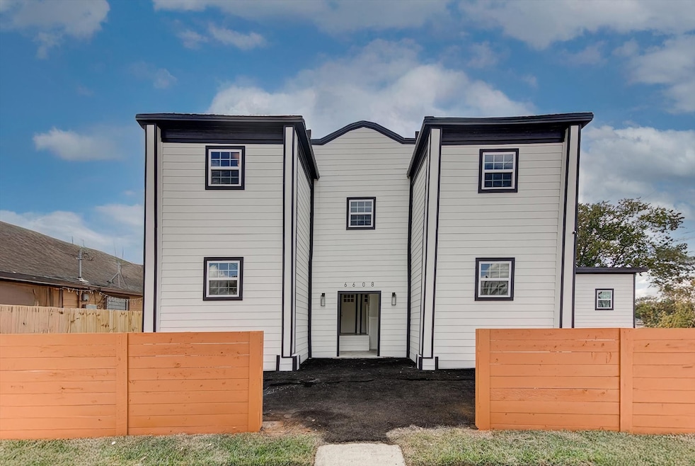 6608 Avenue O unit 1, Houston, TX 77011 - photo 1