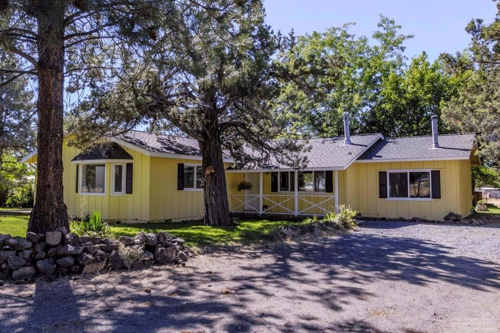 22863 Abilene Ct, Bend, OR 97701 - photo 1